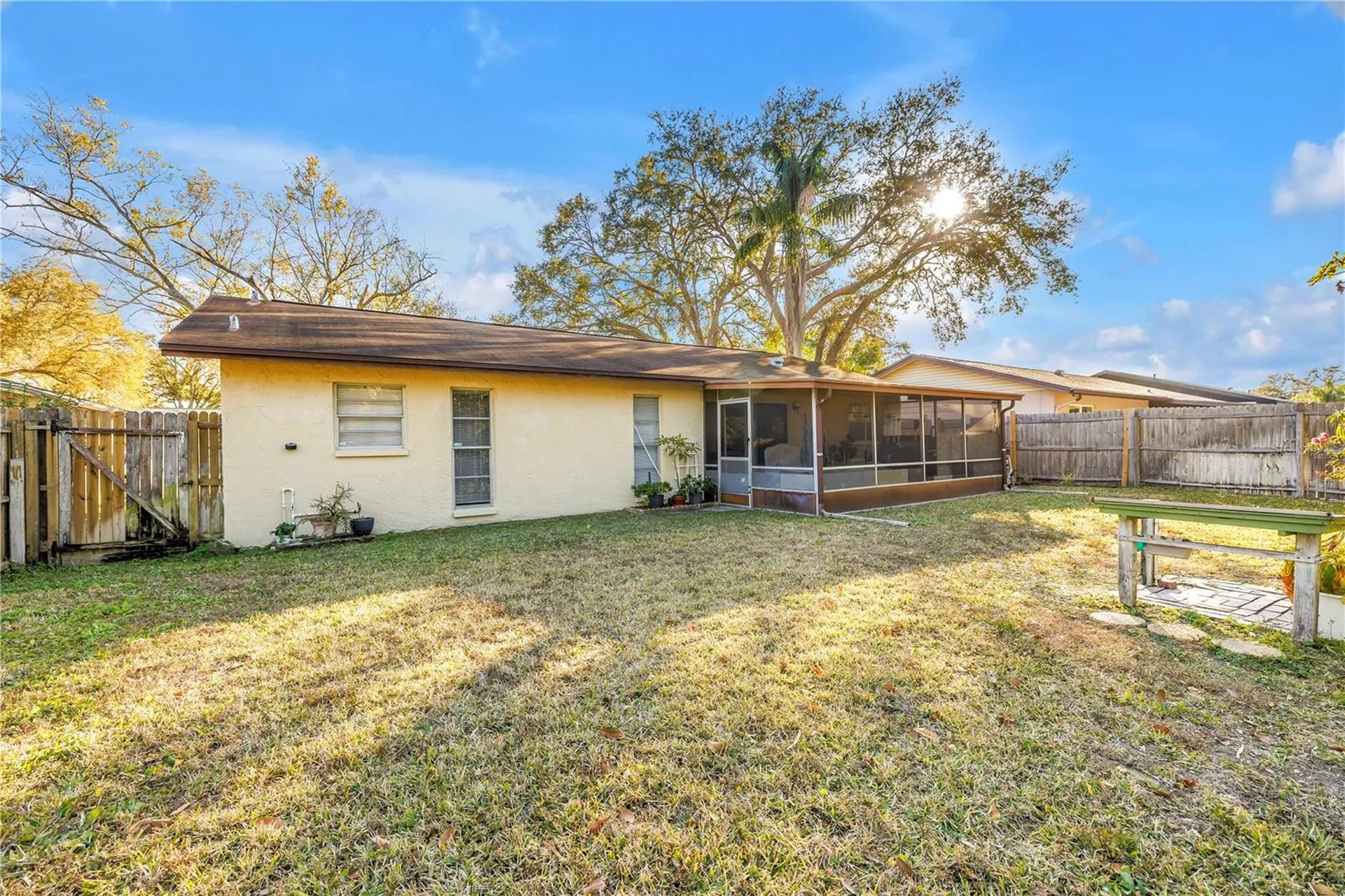 6825 Circlecreek Drive Pinellas Park FL 33781
