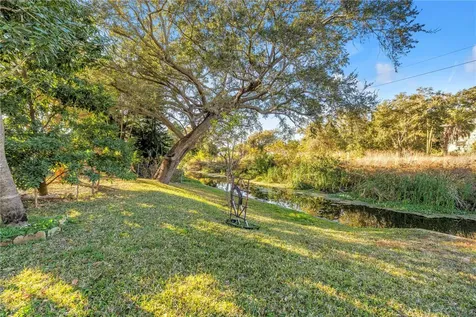 6825 Circlecreek Drive Pinellas Park FL 33781
