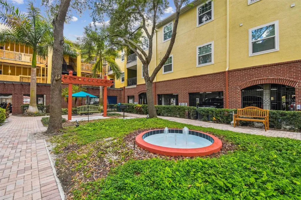 1910 E Palm Avenue Tampa FL 33605