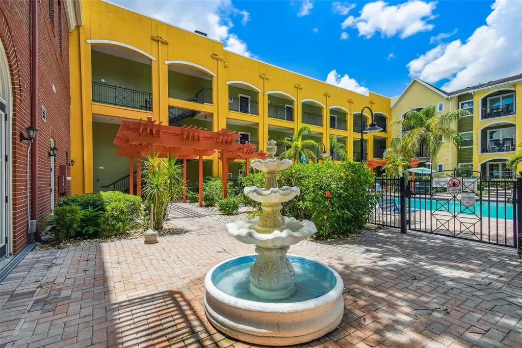 1910 E Palm Avenue Tampa FL 33605