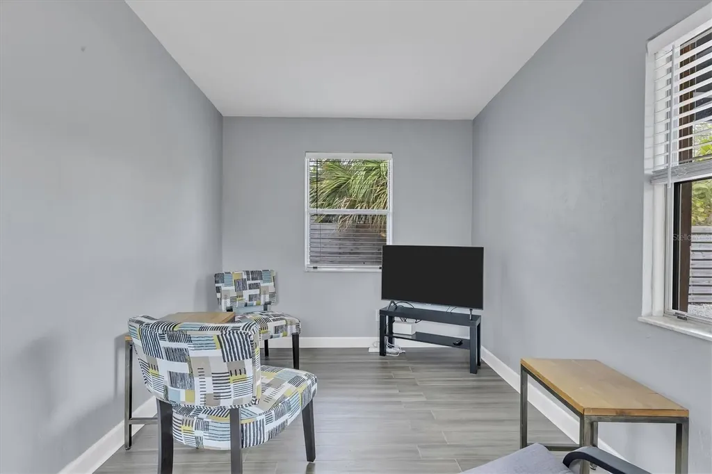 2305 Novus Street Sarasota FL 34237