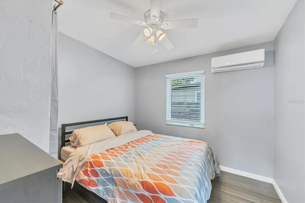 2305 Novus Street Sarasota FL 34237