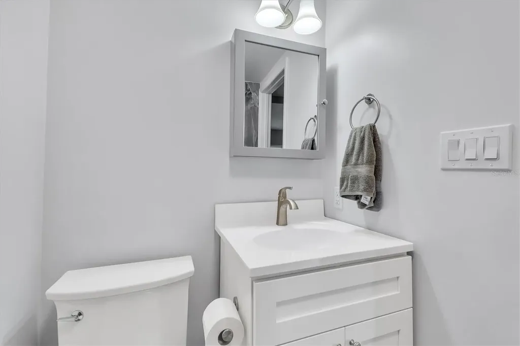 2305 Novus Street Sarasota FL 34237