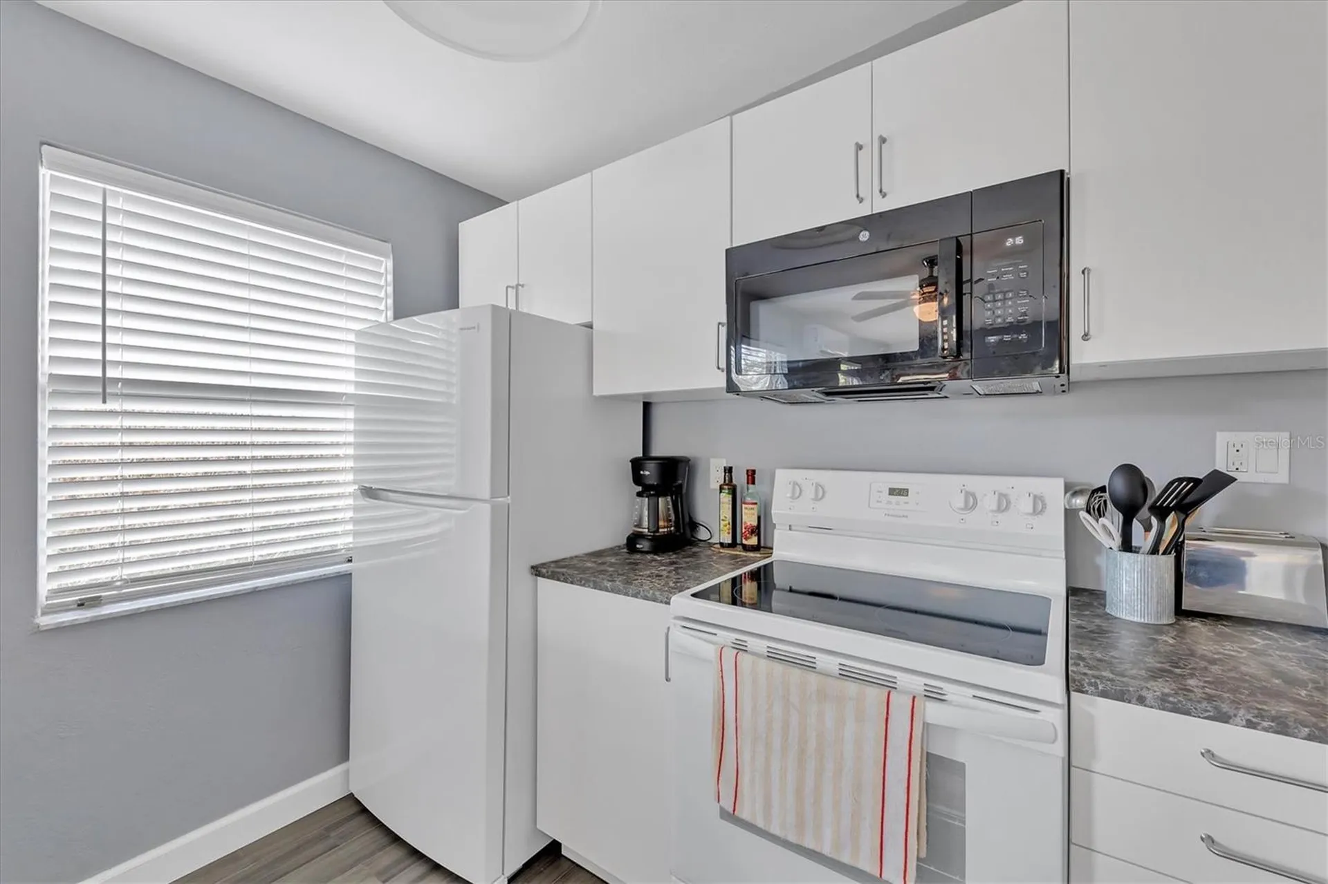 2305 Novus Street Sarasota FL 34237