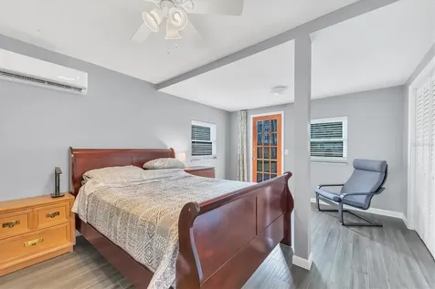 2305 Novus Street Sarasota FL 34237
