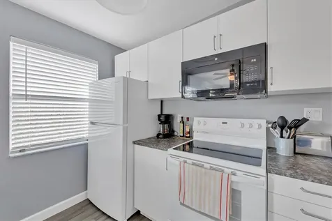 2305 Novus Street Sarasota FL 34237