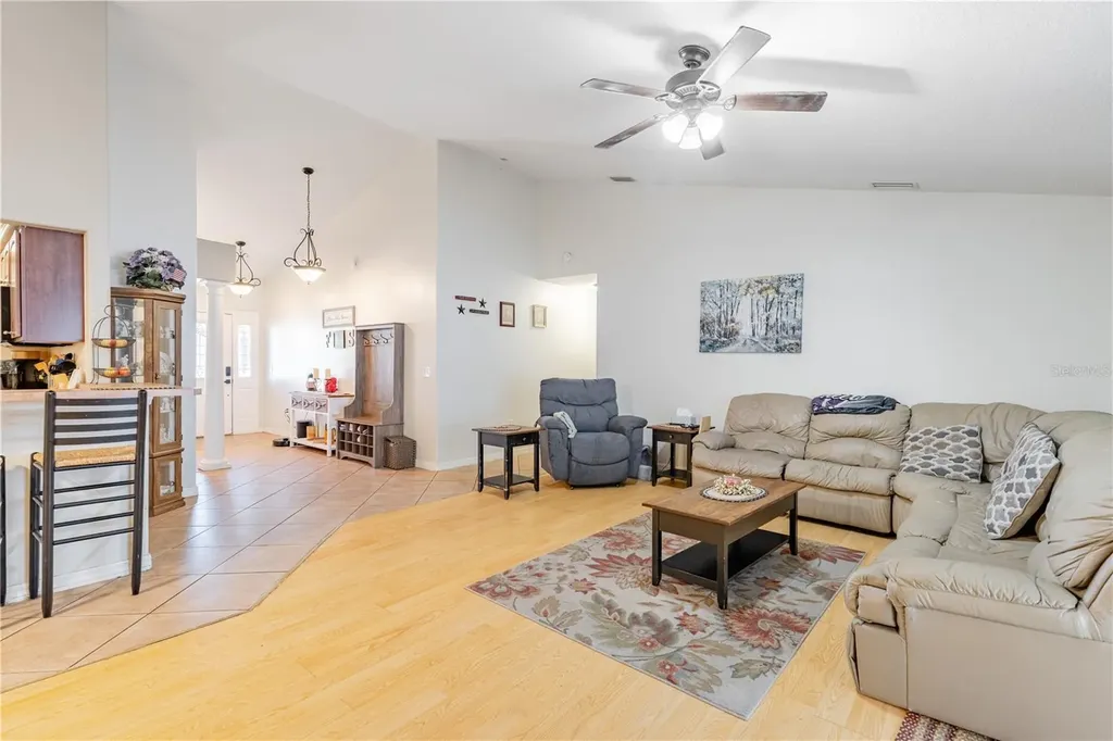 4530 Treasure Cay Road Tavares FL 32778