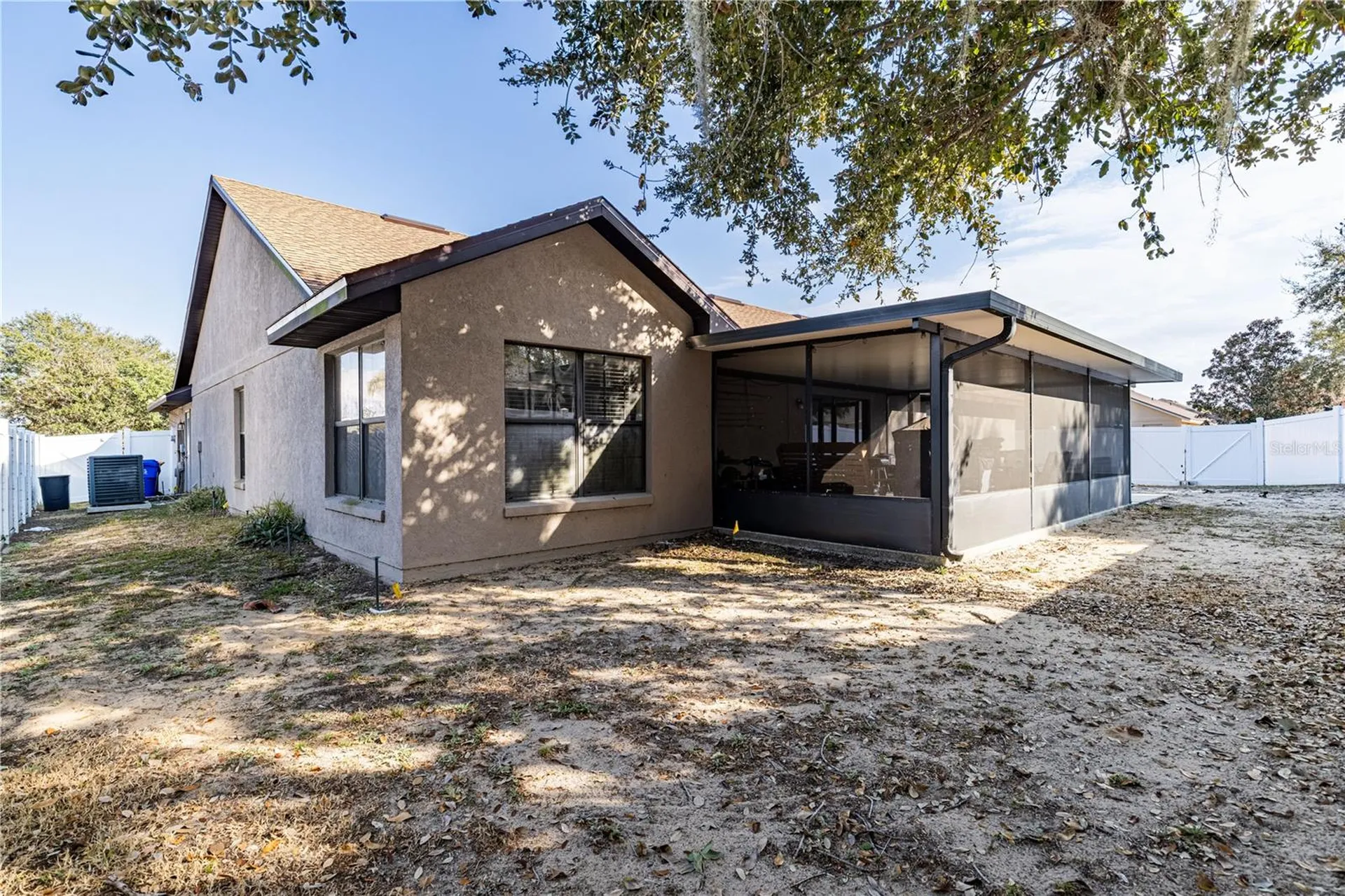 4530 Treasure Cay Road Tavares FL 32778