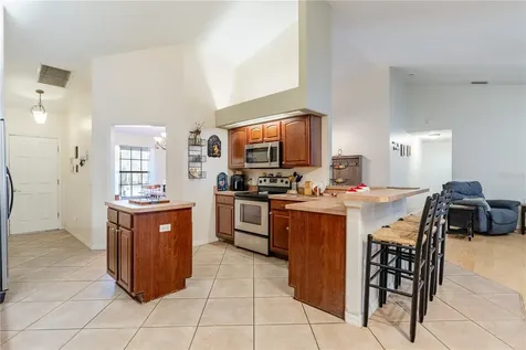 4530 Treasure Cay Road Tavares FL 32778