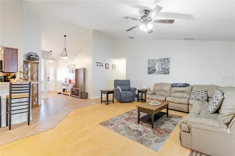 4530 Treasure Cay Road Tavares FL 32778
