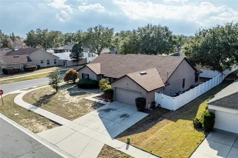 4530 Treasure Cay Road Tavares FL 32778