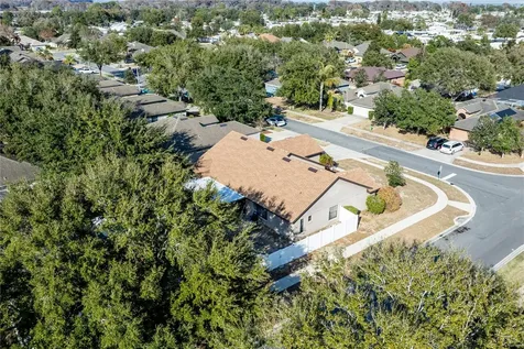 4530 Treasure Cay Road Tavares FL 32778