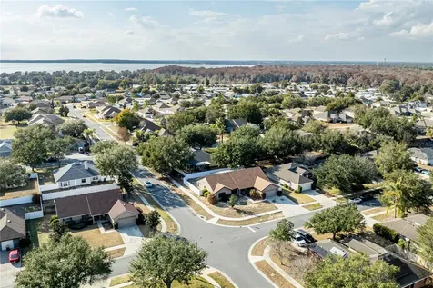 4530 Treasure Cay Road Tavares FL 32778