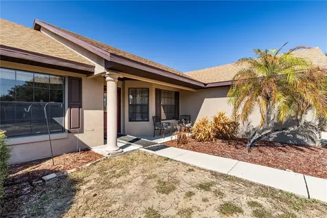 4530 Treasure Cay Road Tavares FL 32778
