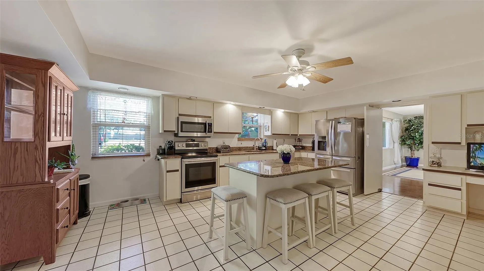 844 Magellan Drive Sarasota FL 34243