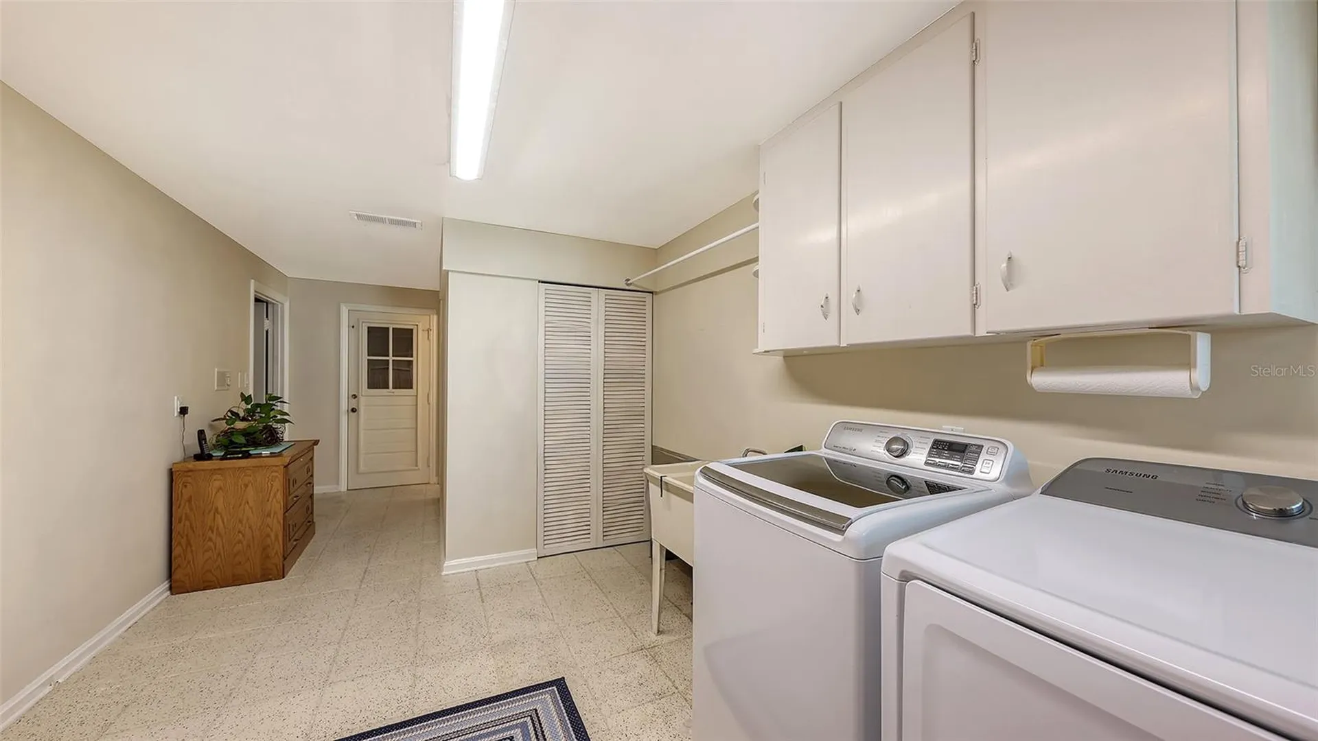 844 Magellan Drive Sarasota FL 34243