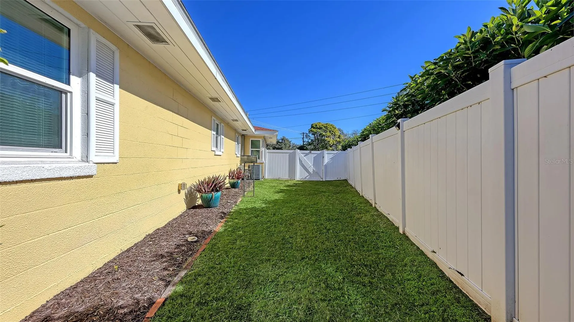 844 Magellan Drive Sarasota FL 34243