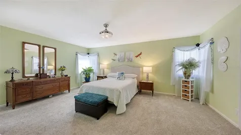 844 Magellan Drive Sarasota FL 34243