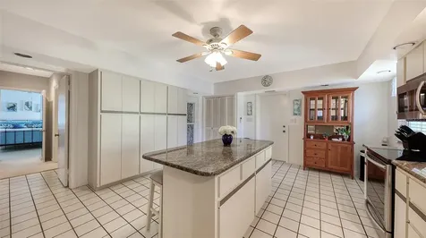 844 Magellan Drive Sarasota FL 34243