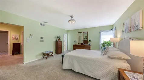 844 Magellan Drive Sarasota FL 34243
