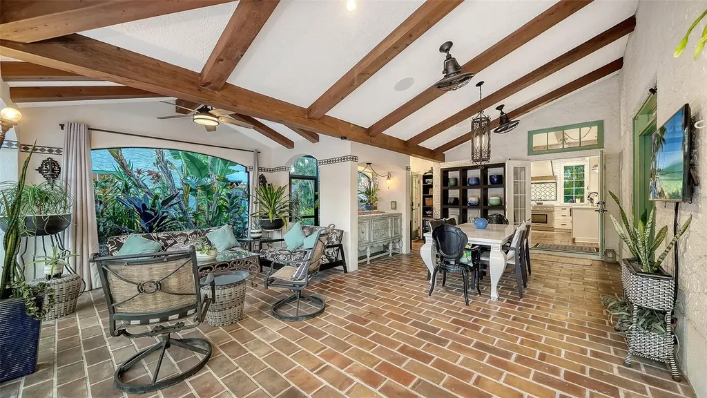 547 N Shore Drive Sarasota FL 34234