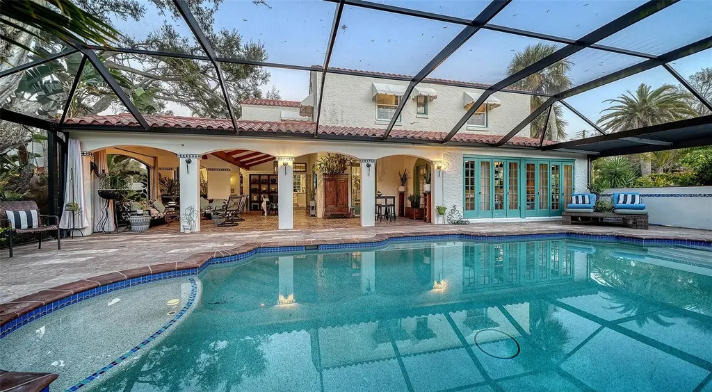 547 N Shore Drive Sarasota FL 34234