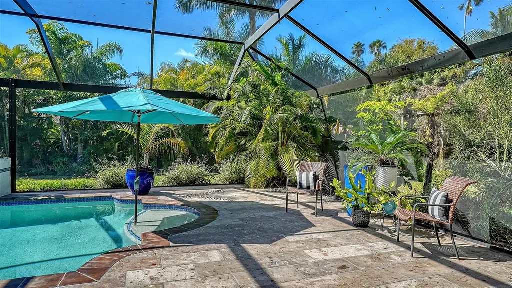 547 N Shore Drive Sarasota FL 34234