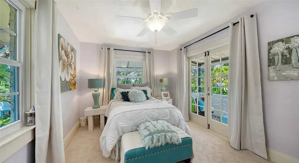 547 N Shore Drive Sarasota FL 34234