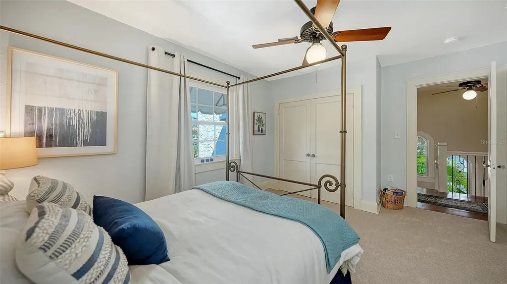 547 N Shore Drive Sarasota FL 34234