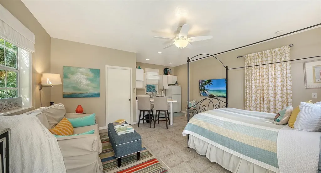 547 N Shore Drive Sarasota FL 34234