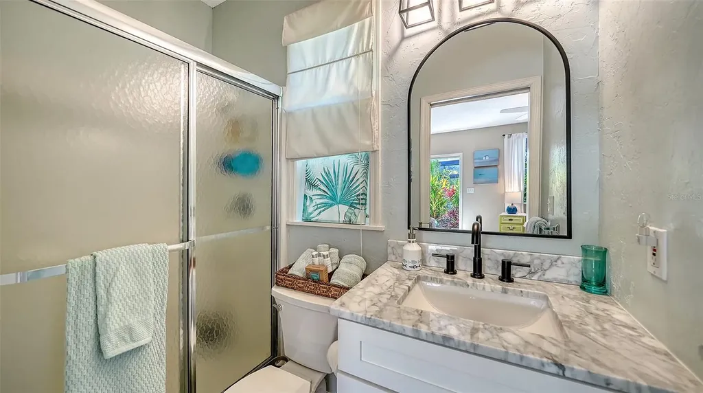 547 N Shore Drive Sarasota FL 34234