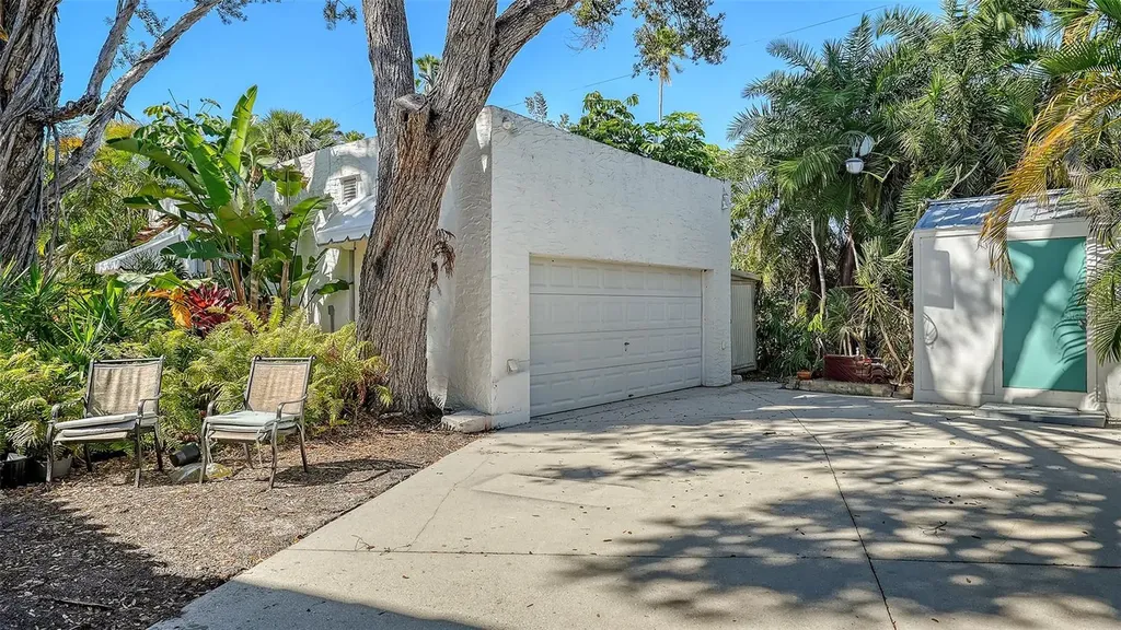 547 N Shore Drive Sarasota FL 34234