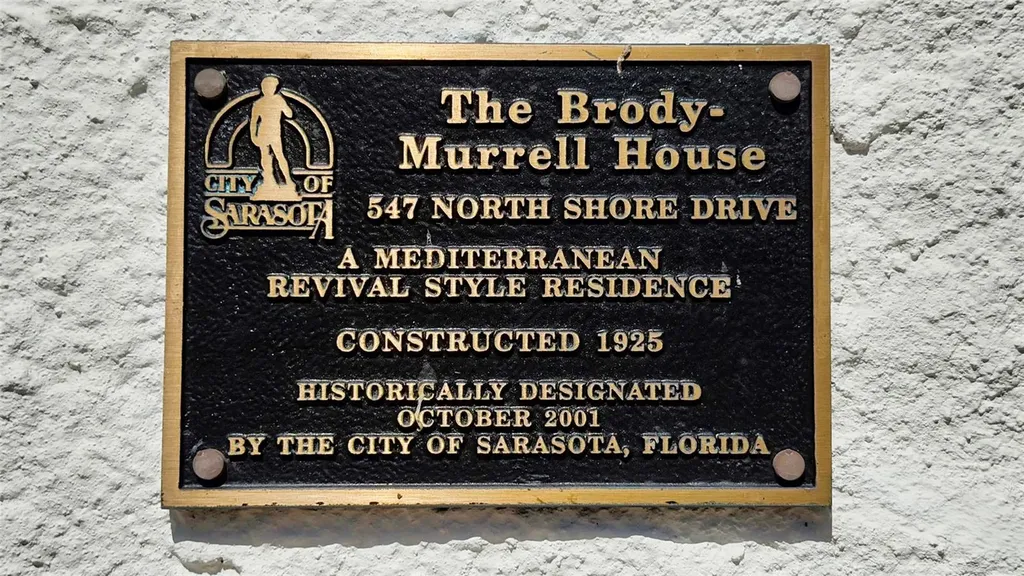 547 N Shore Drive Sarasota FL 34234