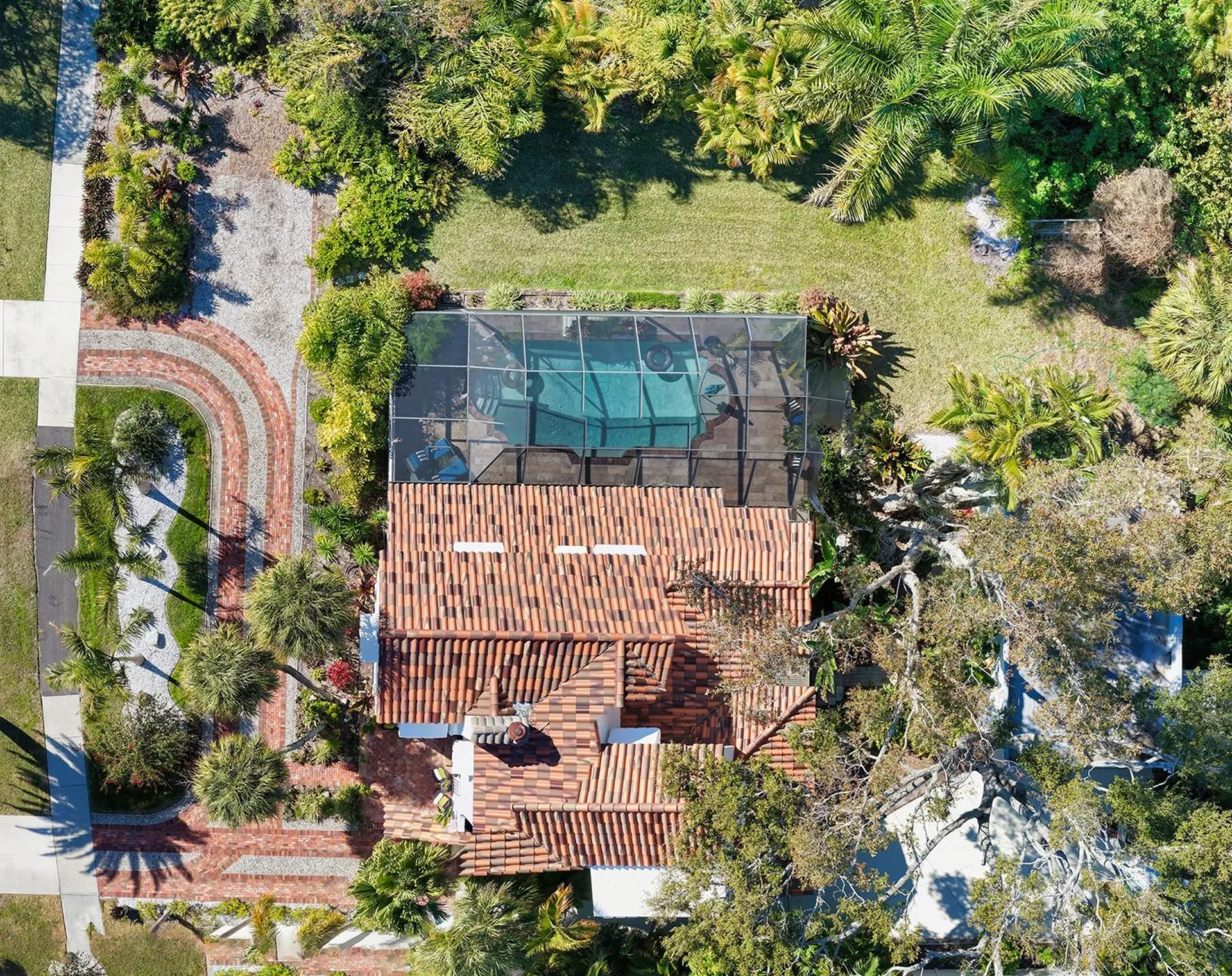 547 N Shore Drive Sarasota FL 34234