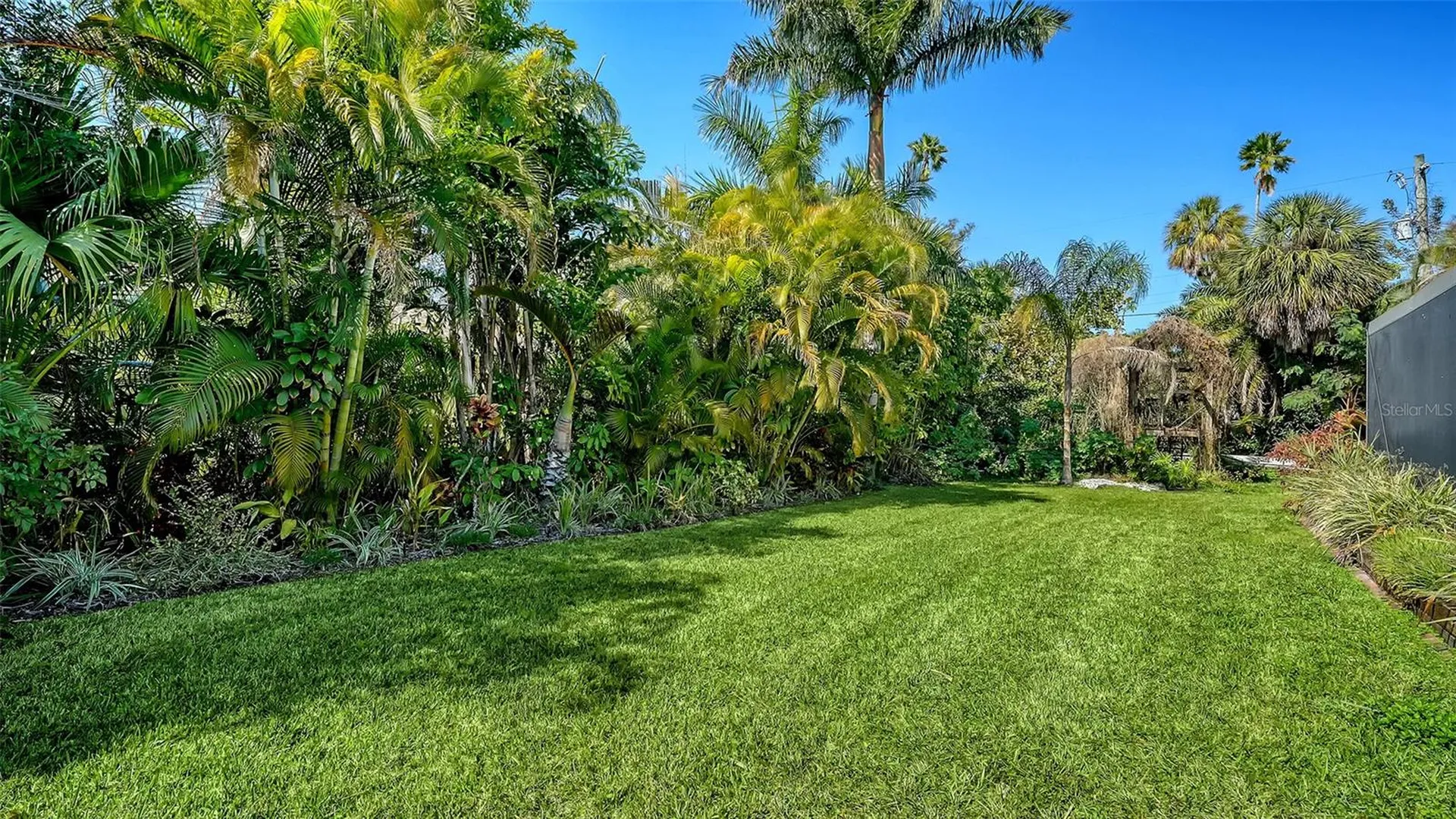 547 N Shore Drive Sarasota FL 34234