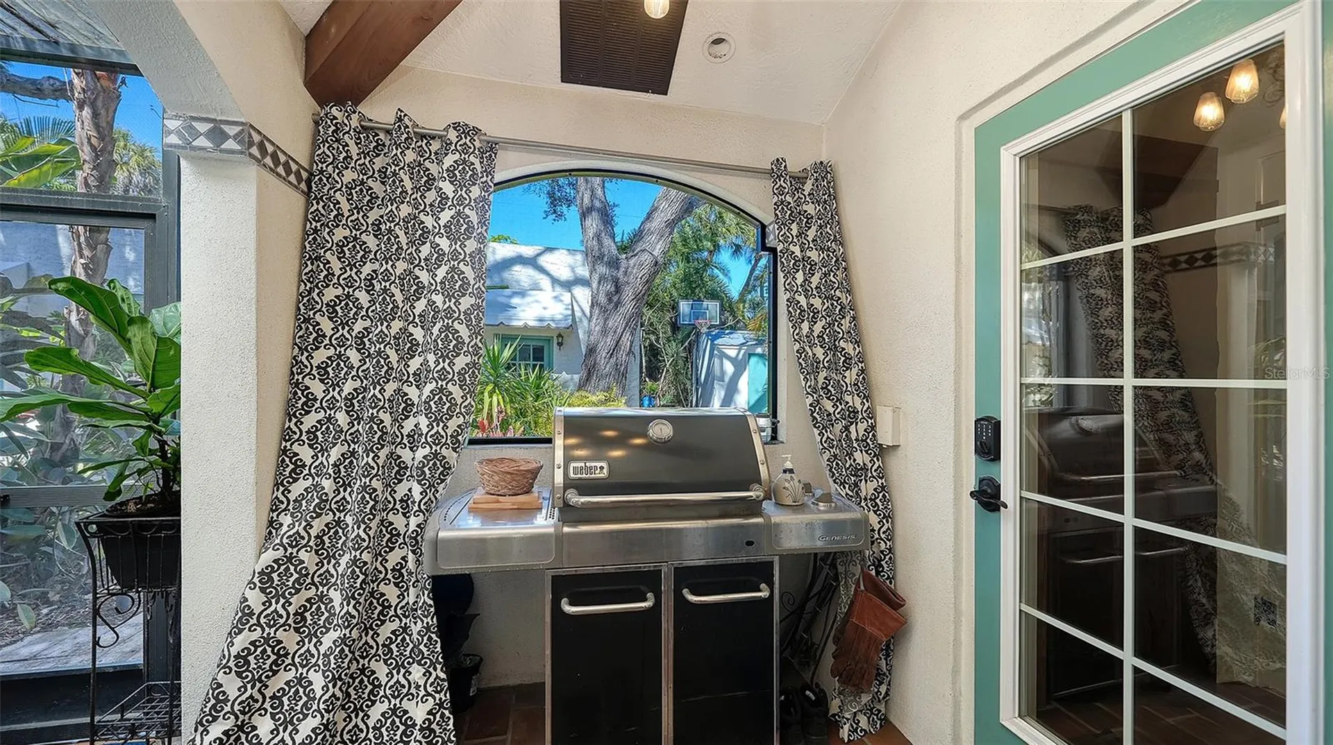 547 N Shore Drive Sarasota FL 34234