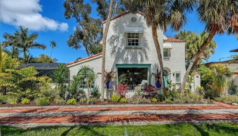 547 N Shore Drive Sarasota FL 34234