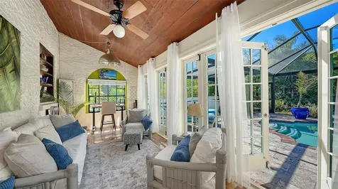 547 N Shore Drive Sarasota FL 34234