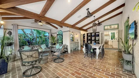 547 N Shore Drive Sarasota FL 34234