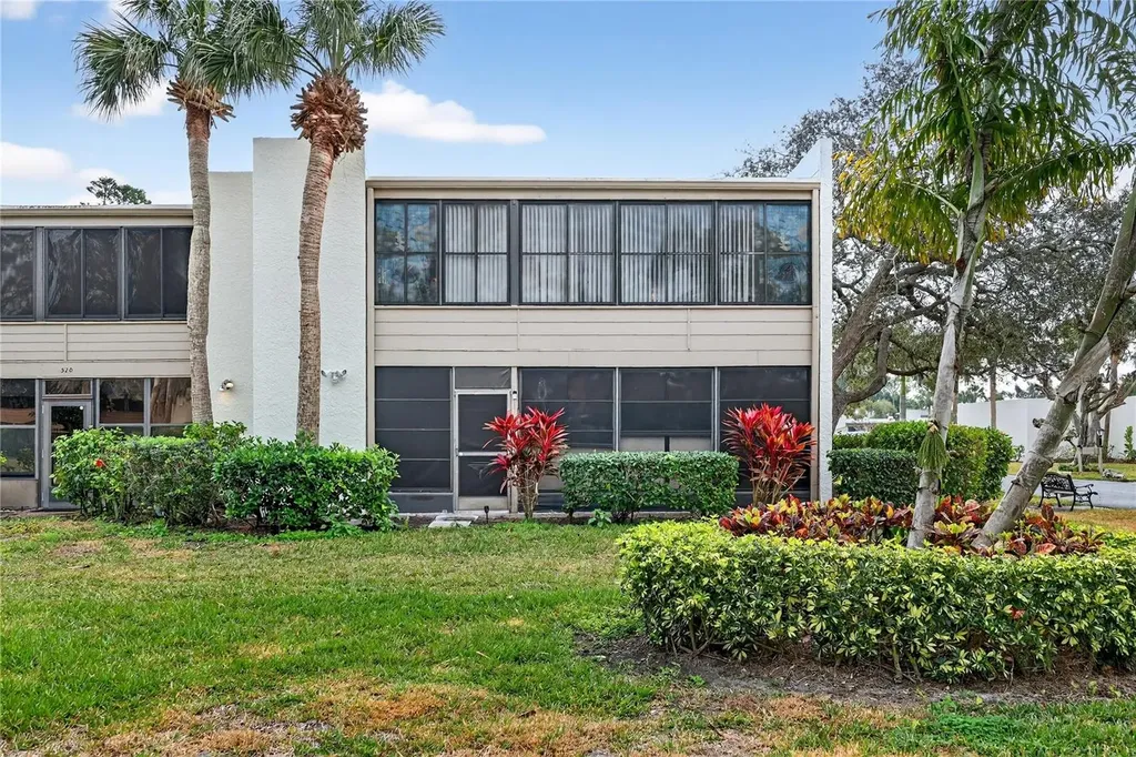 521 Lakeside Drive Bradenton FL 34210