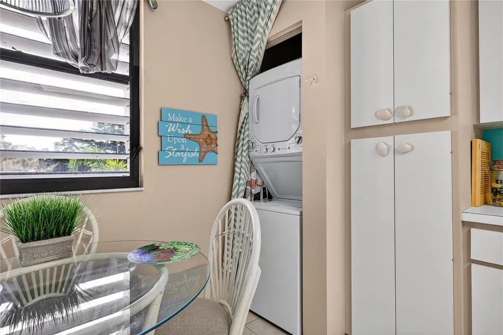 521 Lakeside Drive Bradenton FL 34210