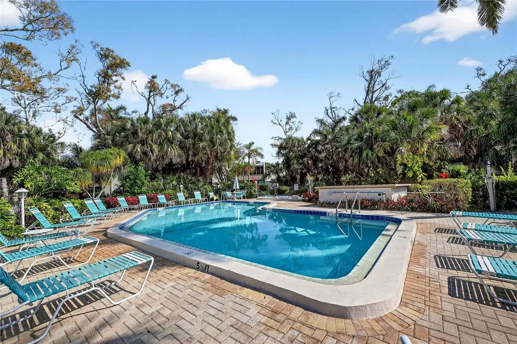 521 Lakeside Drive Bradenton FL 34210