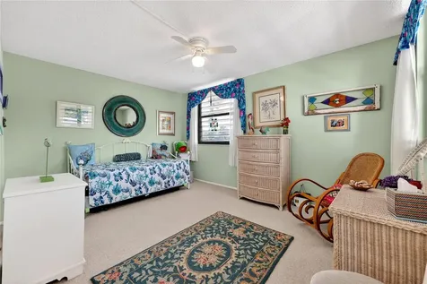 521 Lakeside Drive Bradenton FL 34210