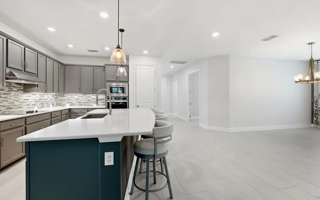 2535 Fireflag Lane Sarasota FL 34232