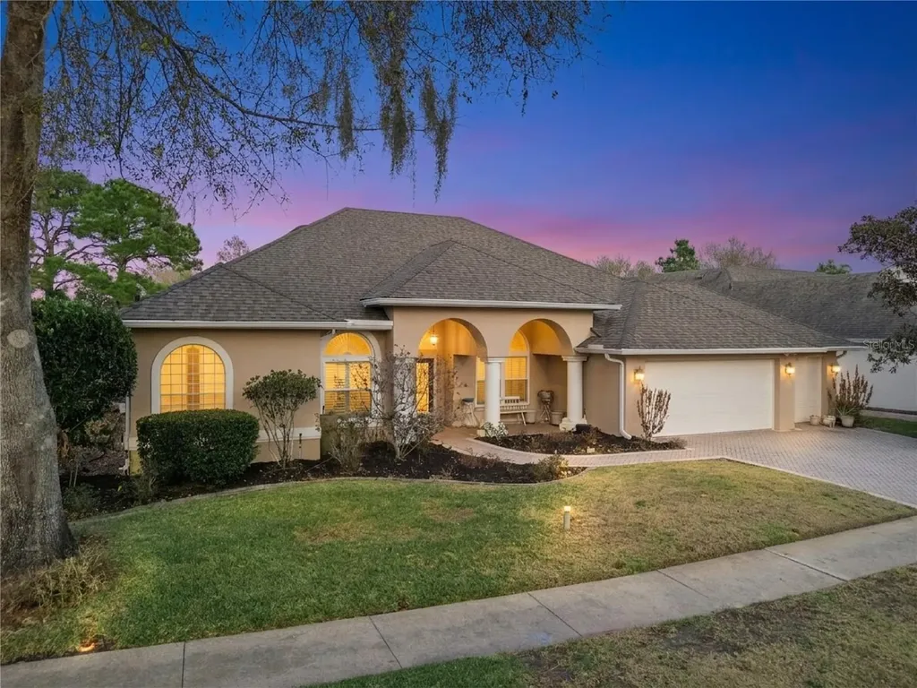 1500 Edgewater Drive Mount Dora FL 32757