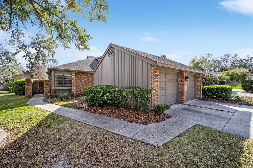 1731 SE Clatter Bridge Road Ocala FL 34471