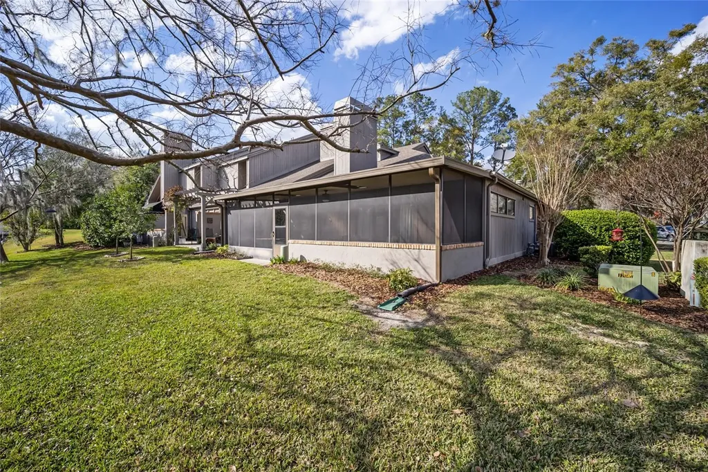 1731 SE Clatter Bridge Road Ocala FL 34471