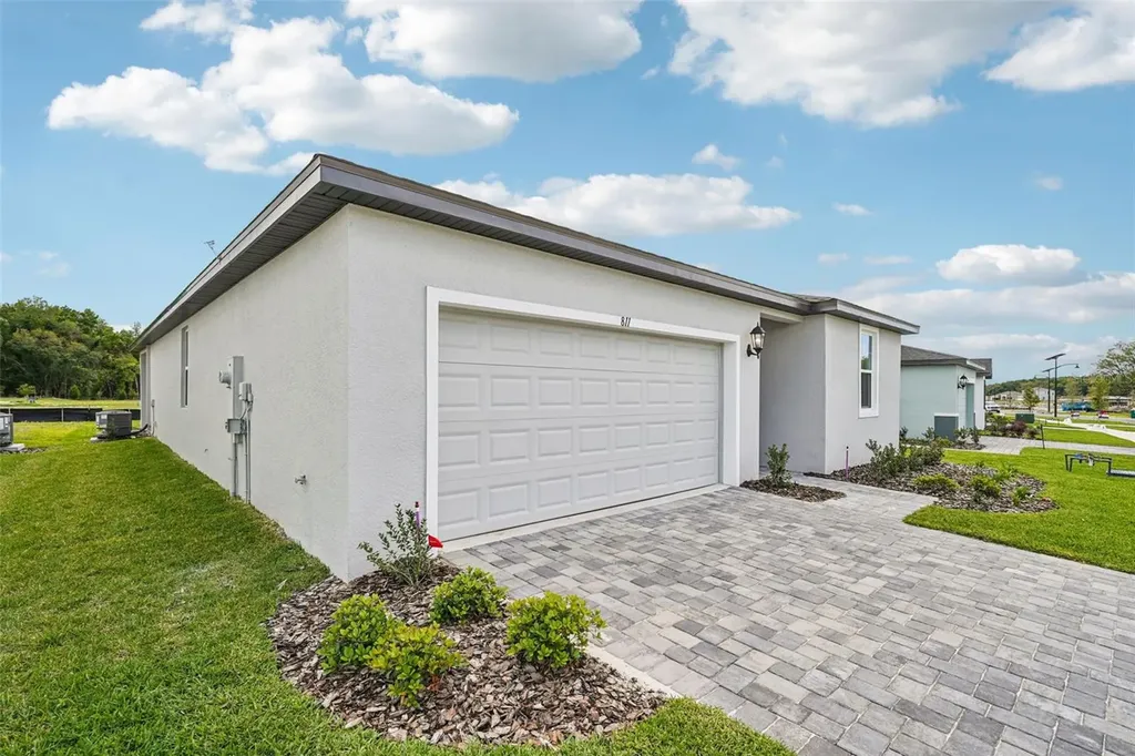811 Sunshower Drive Lady Lake FL 32159