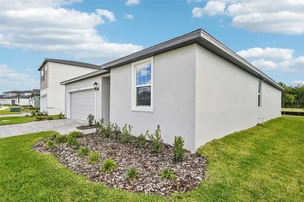 811 Sunshower Drive Lady Lake FL 32159