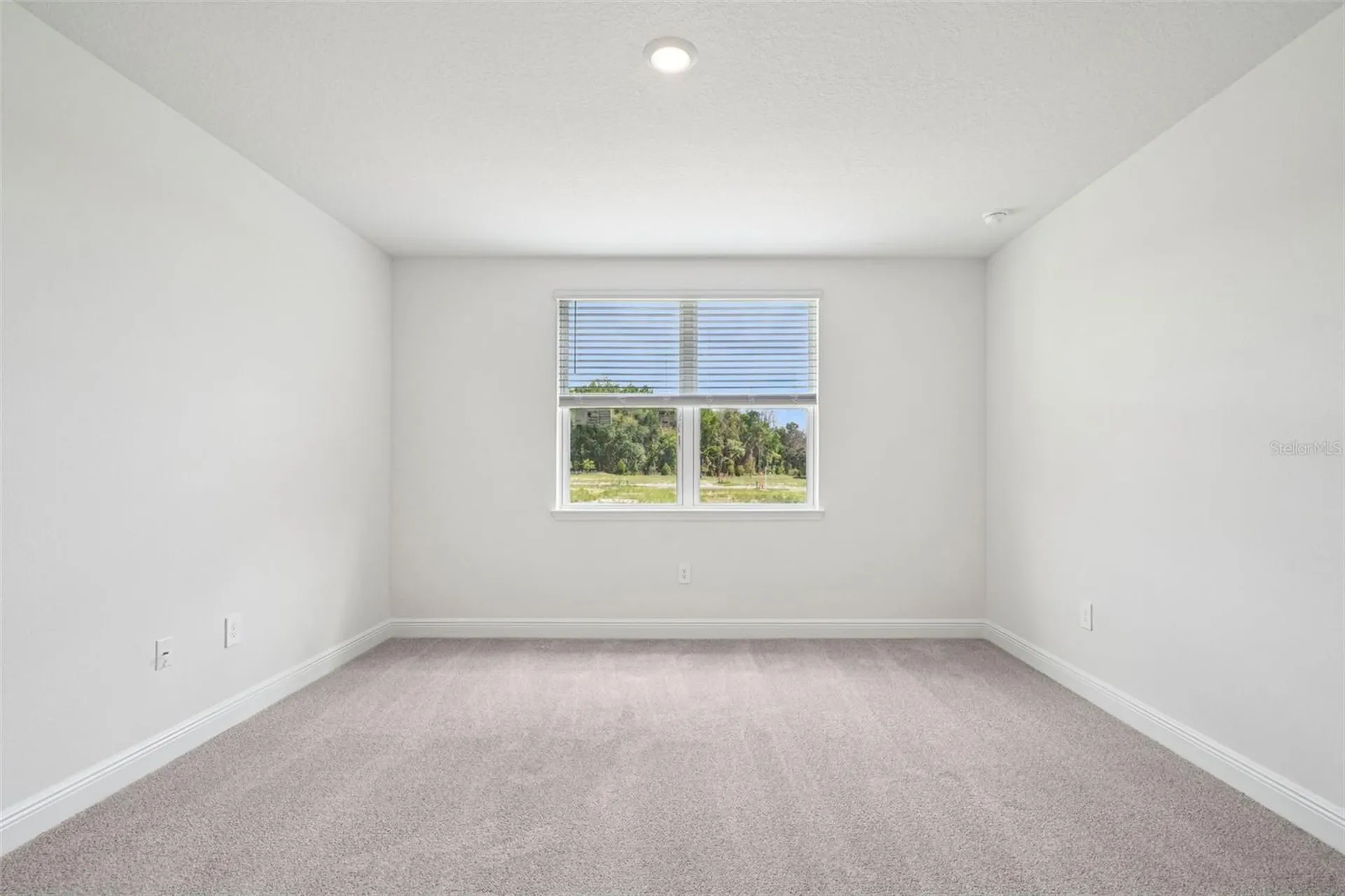 811 Sunshower Drive Lady Lake FL 32159